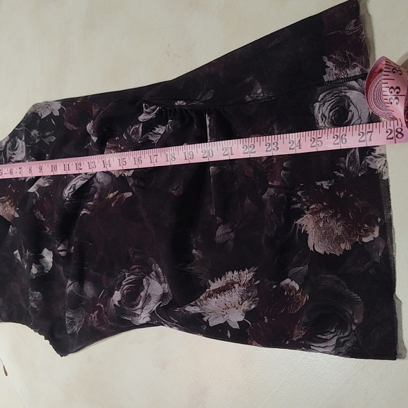 Fuzzi Mesh Sleeveless Top - Picture 8 of 8